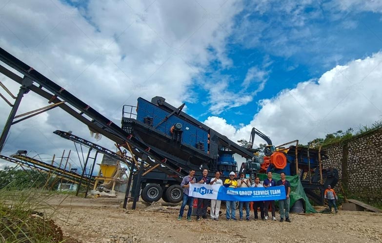 4 en 1 Trituradora Móvil de 100TPH en Indonesia